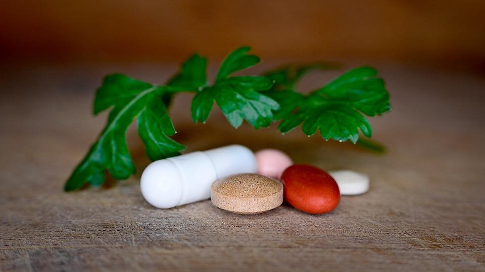 vitamins-4179315_960_720.jpg
